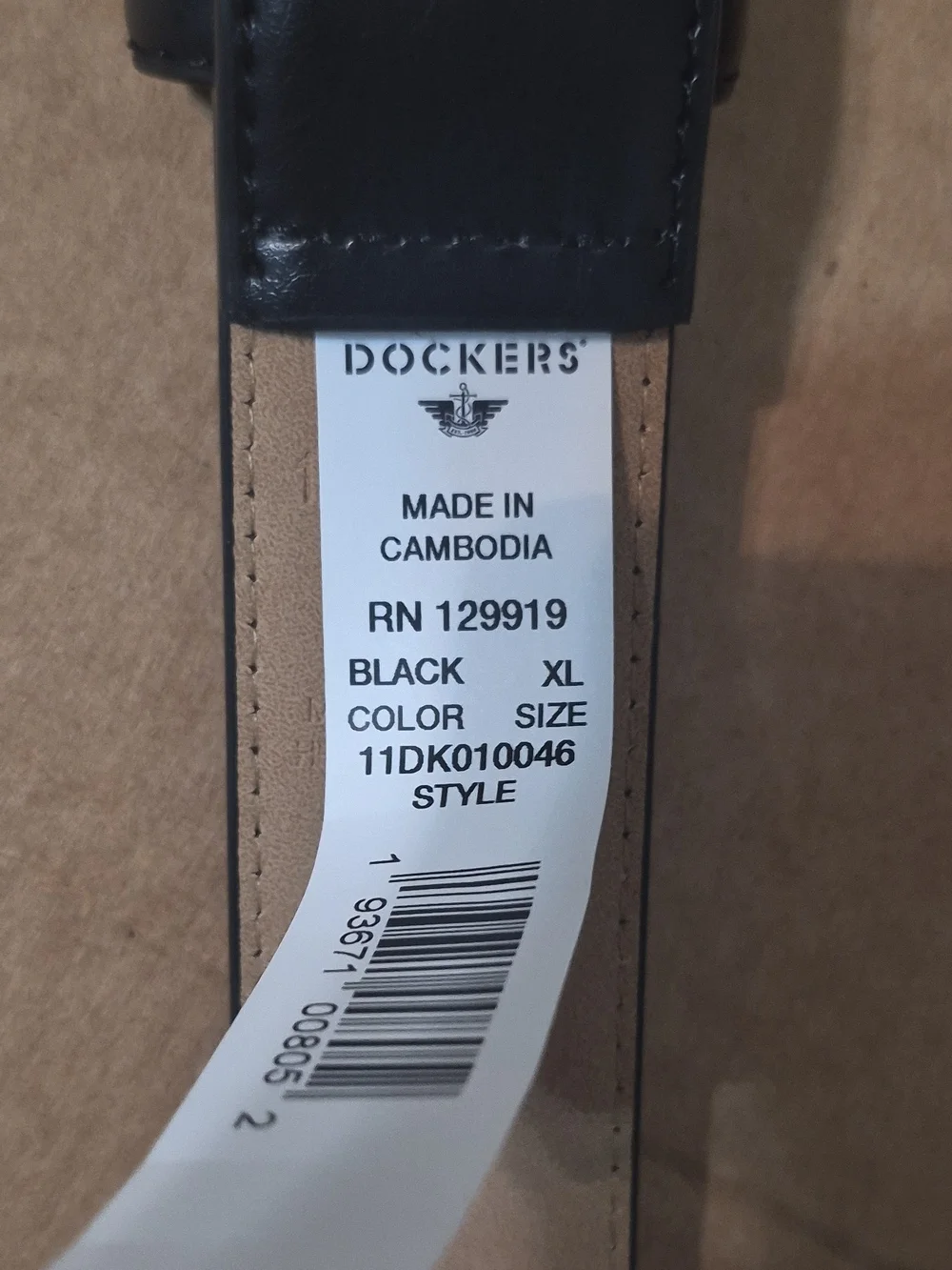 Dockers Tan Belt Display Hanger with Winged Anchor Logo